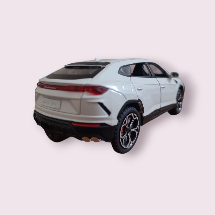 ماکت فلزی ماشین لامبورگینی اوروس دود زا رنگ سفید Lamborghini Urus مقیاس 1:24(cz141AD)