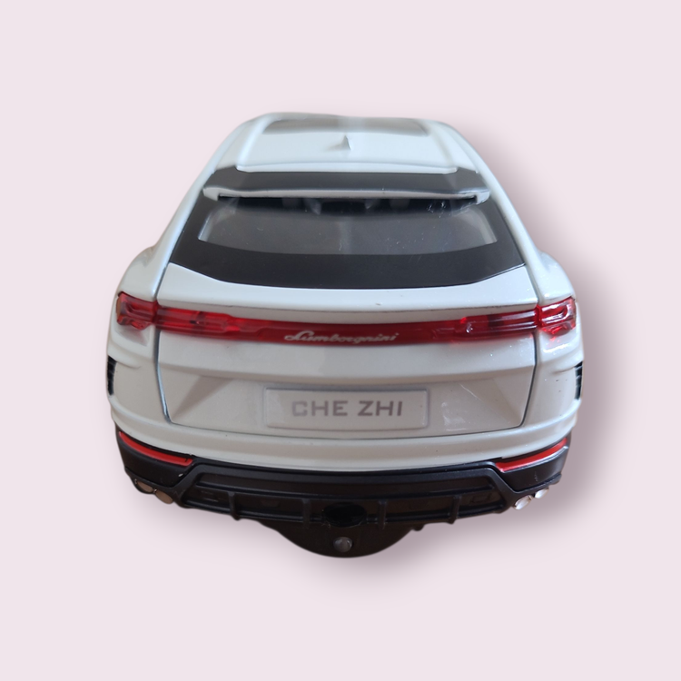 ماکت فلزی ماشین لامبورگینی اوروس دود زا رنگ سفید Lamborghini Urus مقیاس 1:24(cz141AD)