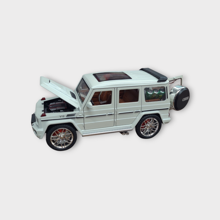 ماشین فلزی جی کلاس دودزا رنگ سفید مقیاس 1/24 آیتم CZ118A