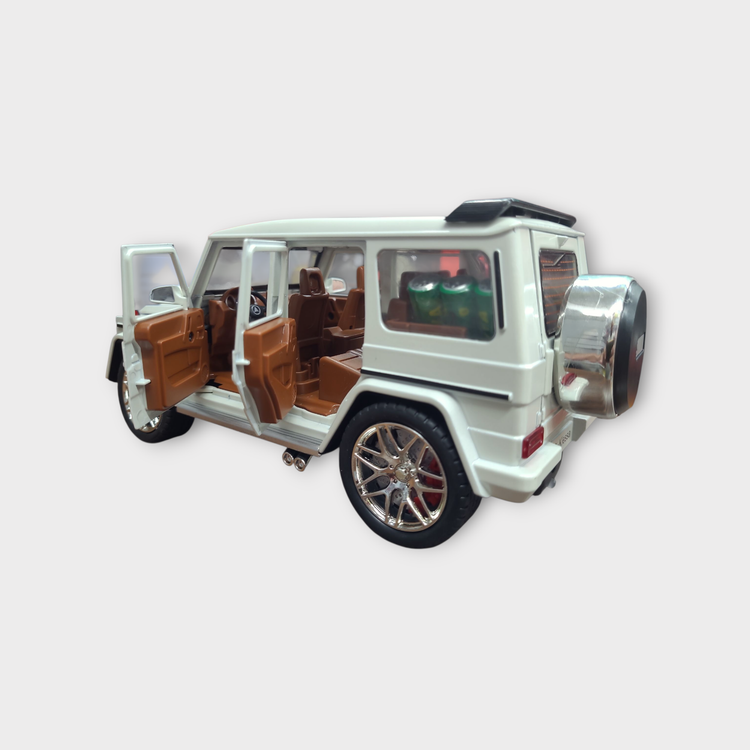 ماشین فلزی جی کلاس دودزا رنگ سفید مقیاس 1/24 آیتم CZ118A