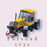 نمای جلو ماکت تراکتور JCB Fastrac 155-65 با کابین شیشهای و چرخهای عاجدار