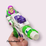 نمای نزدیک تفنگ اسباببازی طرح Buzz Lightyear با نور و صدا
