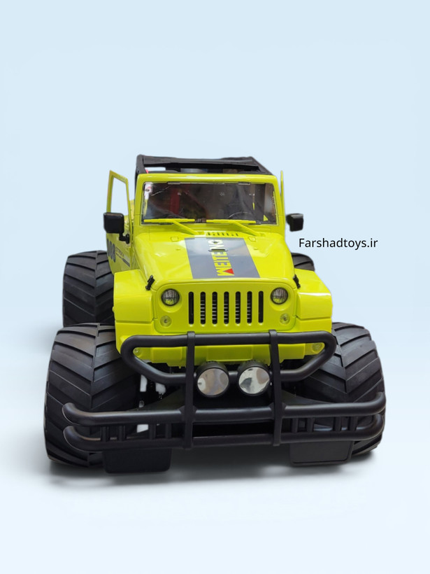 نمای مستقیم از جلوی ماشین آفرود کنترلی S.X Toys مدل 3568A