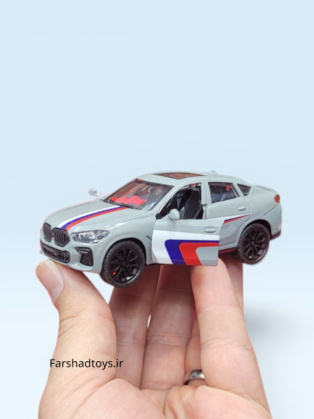 ماشین فلزی BMW X4 M طوسی برند MC5 مقیاس ۱:۳۶ با در جلوی باز در فرشاد تویز