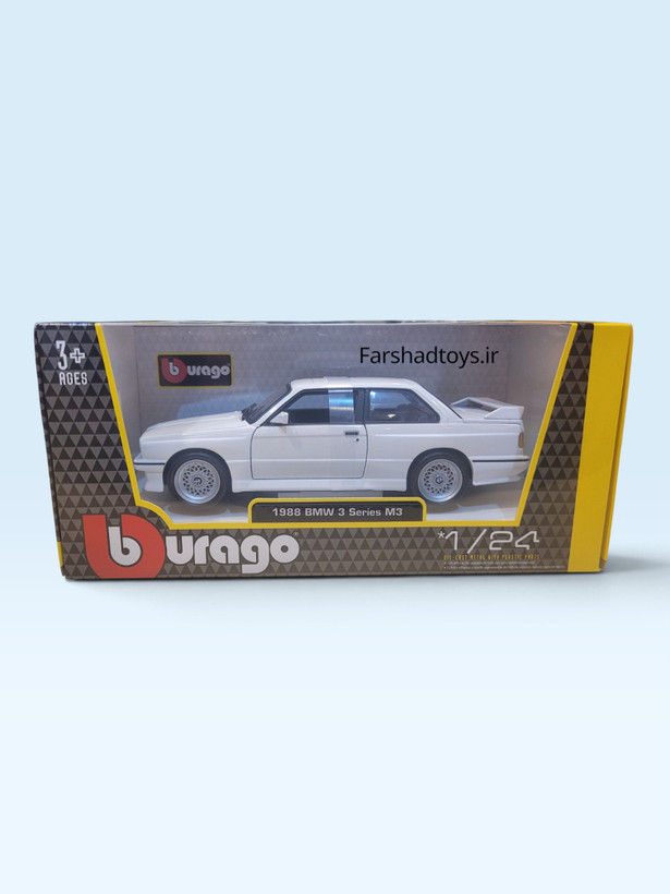 بستهبندی ماکت Bburago مدل 1988 BMW M3 E30 سفید مقیاس 1:24
