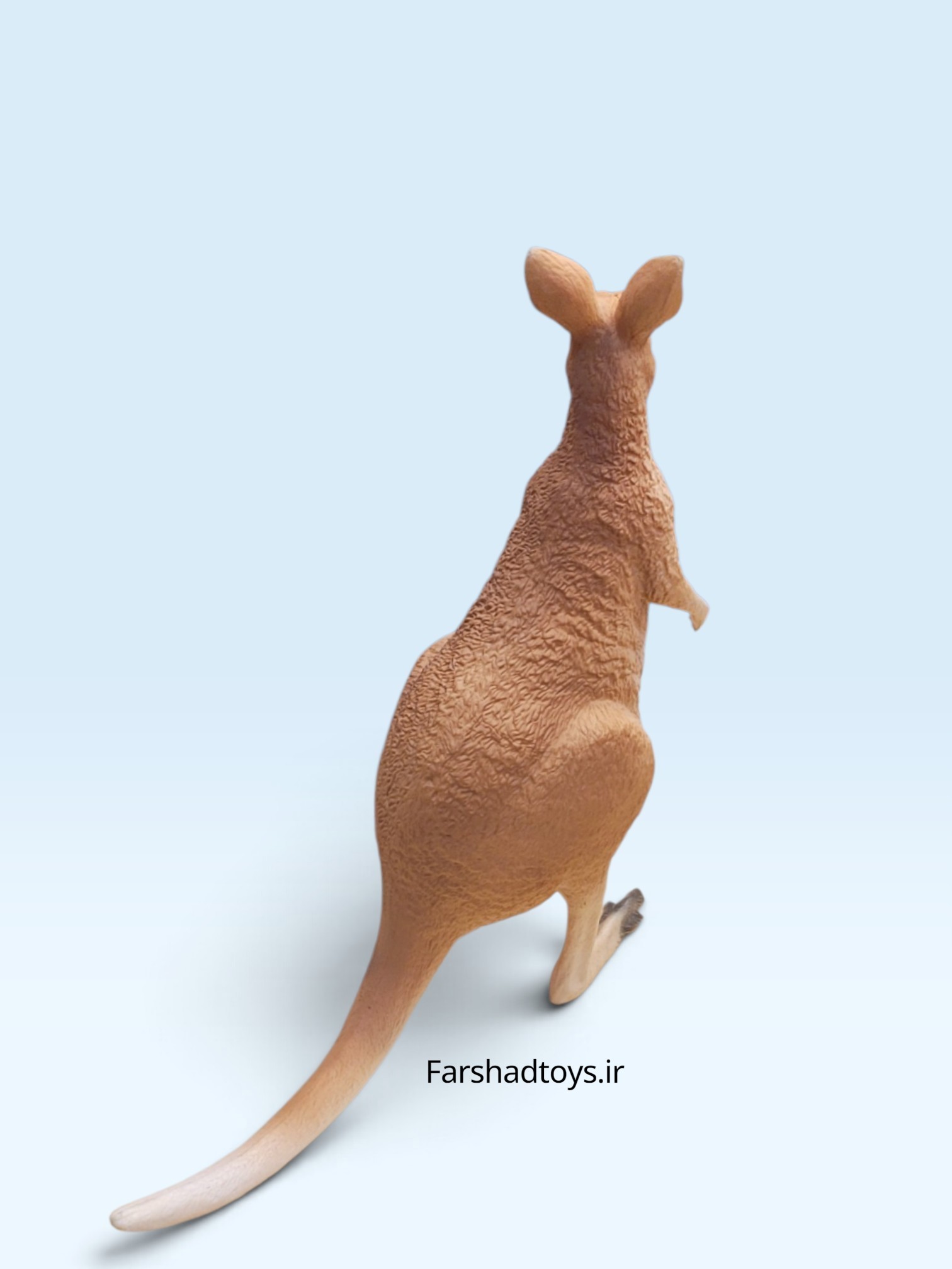 نمای پشت فیگور کانگورو Animal Paradise با دم بلند و بافت بدن فرشاد تویز