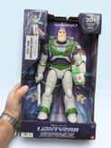 فیگور Buzz Lightyear دیزنی پیکسار با شمشیر لیزری و بیش از 30 صدا و عبارت در فرشاد تویز